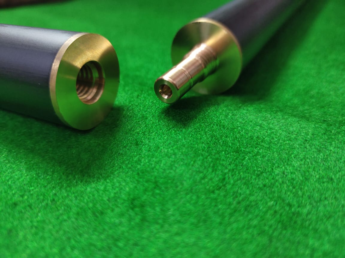 Snooker Quarter 3/4 Cue Stick with Black Cue Case